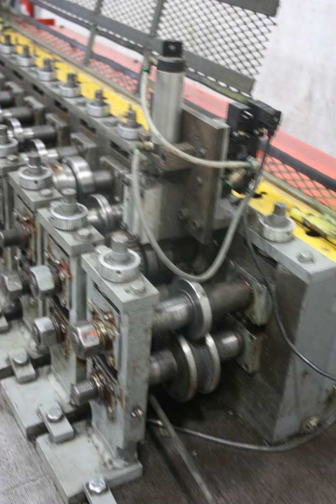 12 STAND X 1" DAHLSTROM ROLLFORMER: YODER #67700
