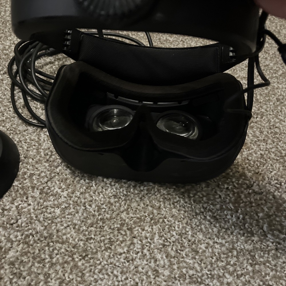 Lenovo Explorer VR Headset & Controllers Windows PC VR-2511N