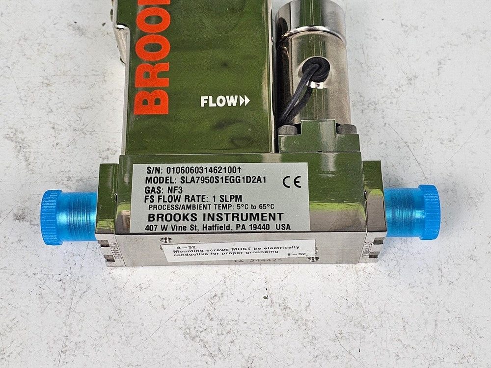 Brooks Instrument mass flow controller MFC SLA7950S1EGG1D2A1 NF3 1 SLPM