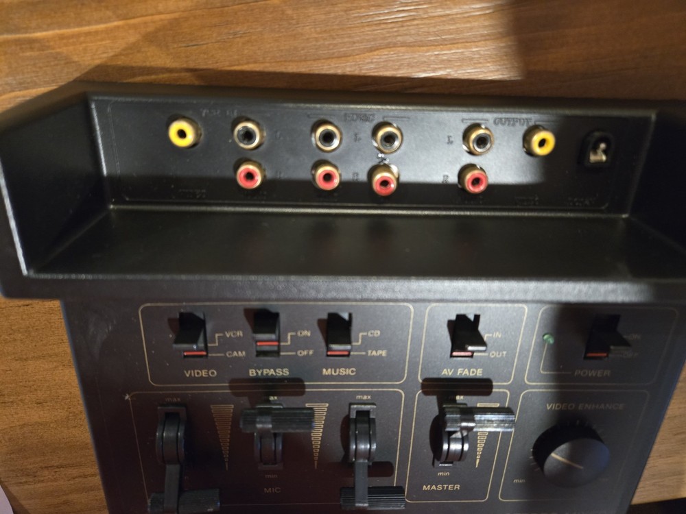 Maxtec Video Processor Enhancer Stereo Mixer Audio Vintage