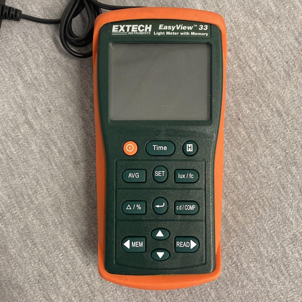 Extech EasyView 33 Digital Light Meter W/ Memory