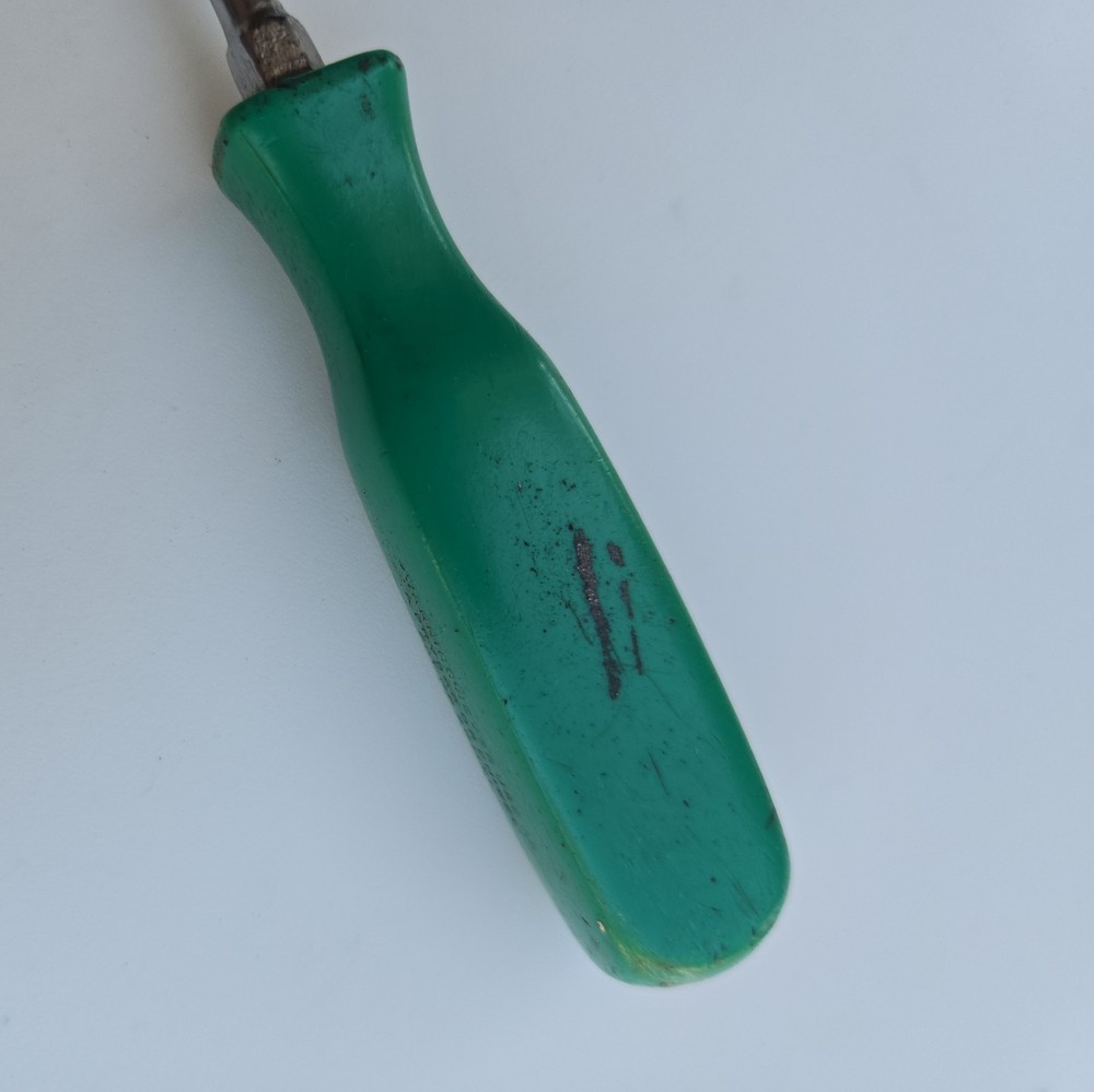 Snap-On Flat Screwdriver SSD4 1/4" Slotted Tip Green Handle