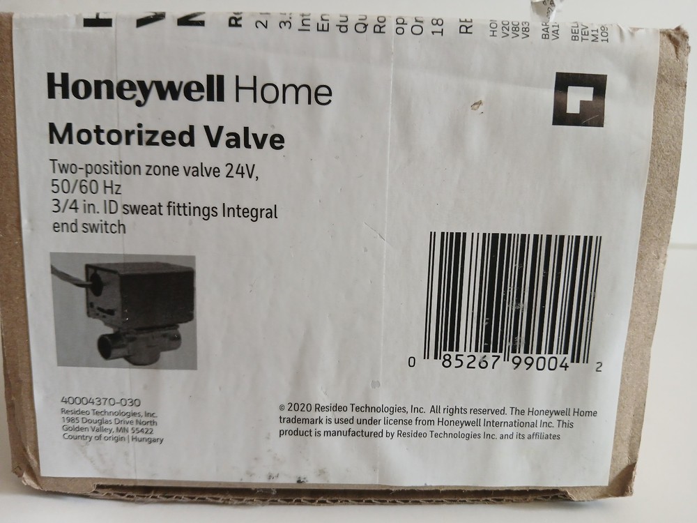 Honeywell Home Motorized Valve model V8043E1012