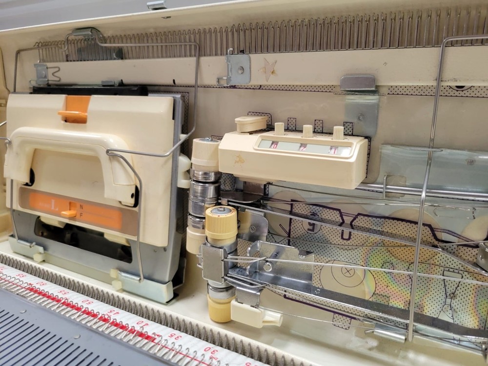Brother KH-860 Knitting Machine Made in Japan – Untested