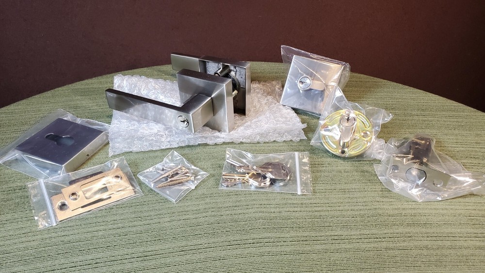 Commercial Grade SS Chrome Keyed Security Entry Door Handle Deadbolt Set