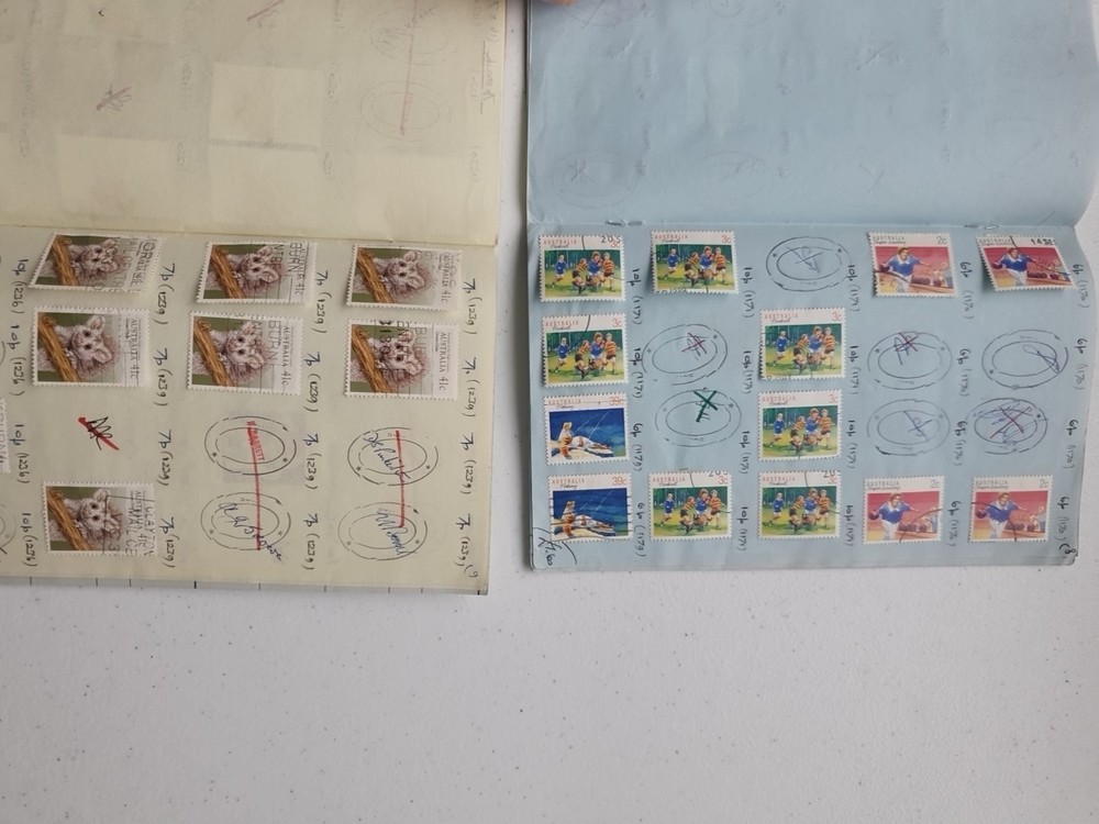 6 Stamp Approval Booklets Containing Austalia Stamps