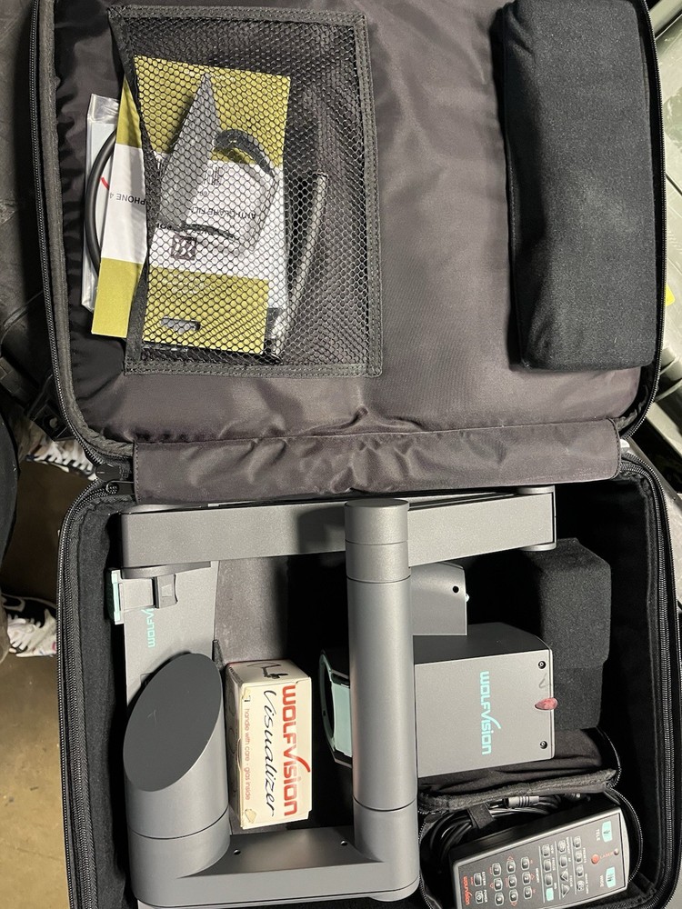 WOLFVISION VISUALIZER WITH CORDS/REMOTE/CASE VZ-9