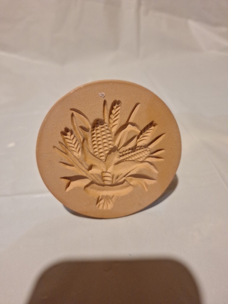 Shaker Hearth Cookie Press With Handle, Fall Cookie Press W/Corn & Bow. 5" Tall