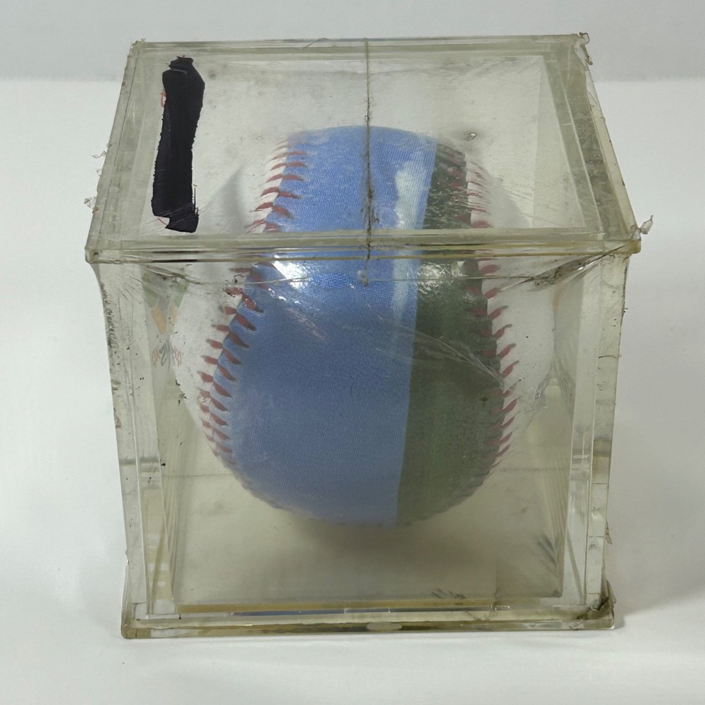 Microsoft Windows XP Professional Baseball SEALED baseball, in Display Case