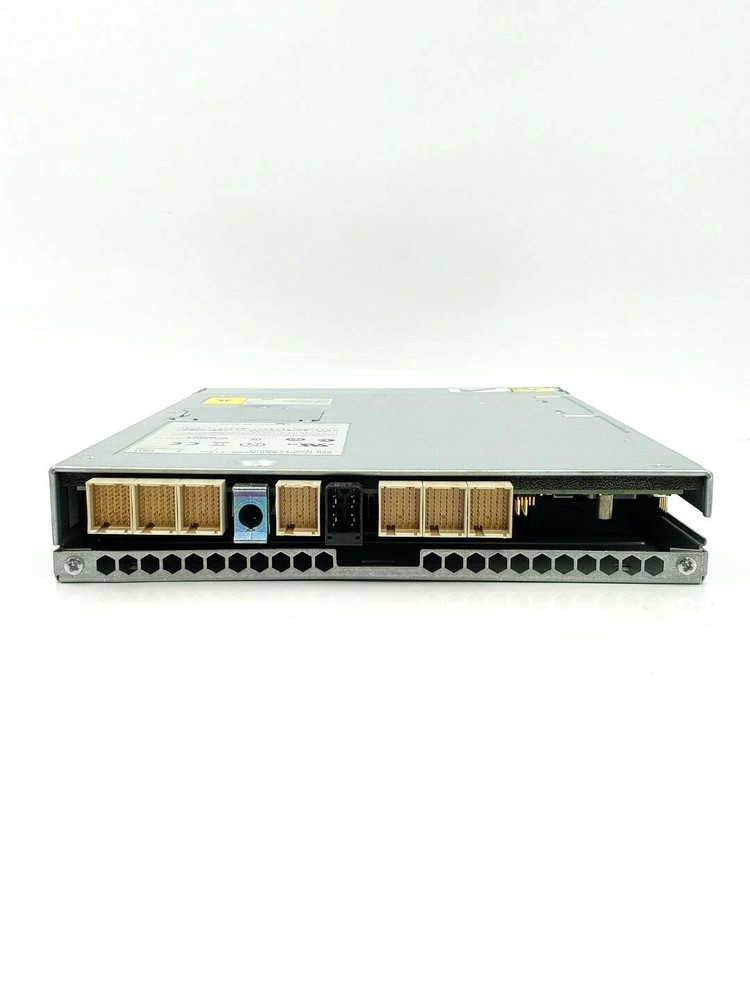 Dell Compellent E15M001 P/N 0998162-20 Type A 10G-iSCSI-2 Disk Array