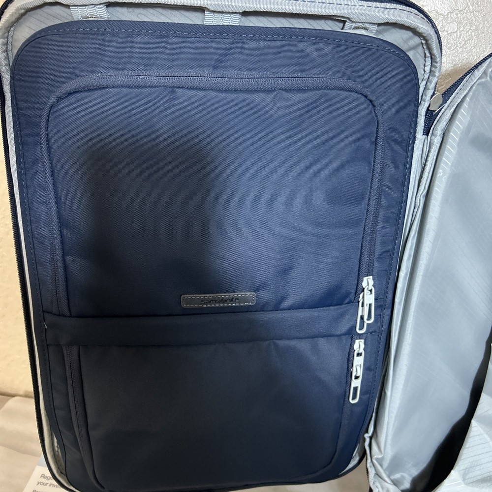 Samsonite Elevation Plus Softside Carry on Expandable Spinner Suitcase MIDNIGHT