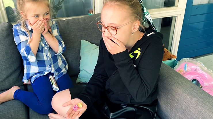 iCANDY (Gimmicks & Online Instruction) by Peter Eggink magic tricks