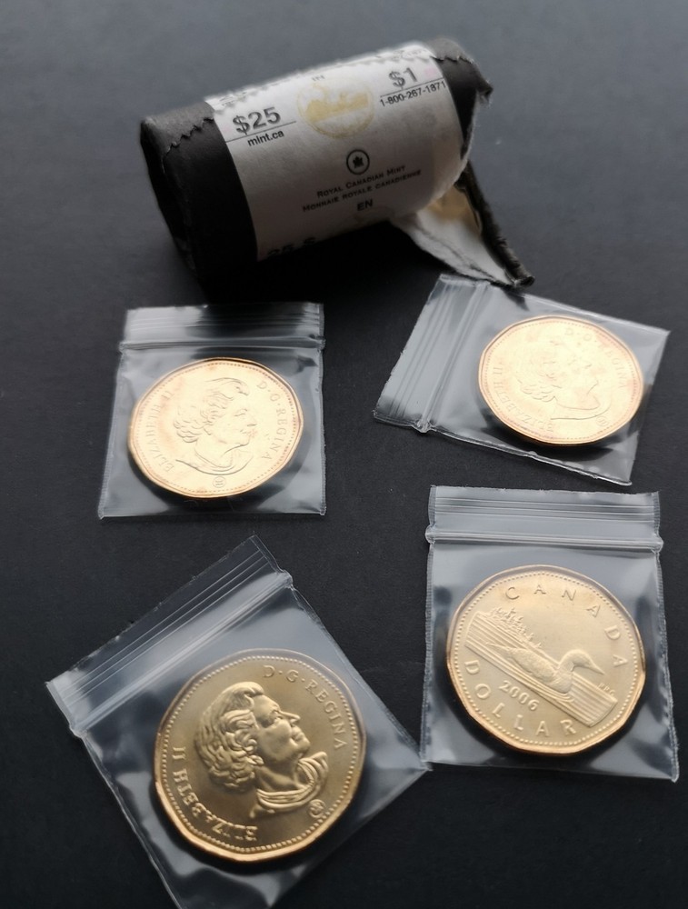 *** CANADA  LOONIE  2006  LOGO  *** FROM  MINT  ROLL ***