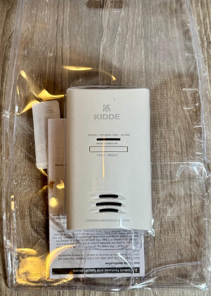 Kidde Carbon Monoxide Detector – Plug-In, AA Battery Backup, Test-Hush Button