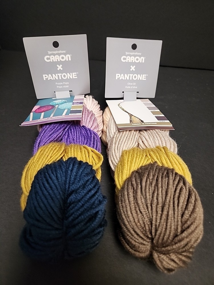 Knitting Needle Bundle With Yarnspirations Yarn