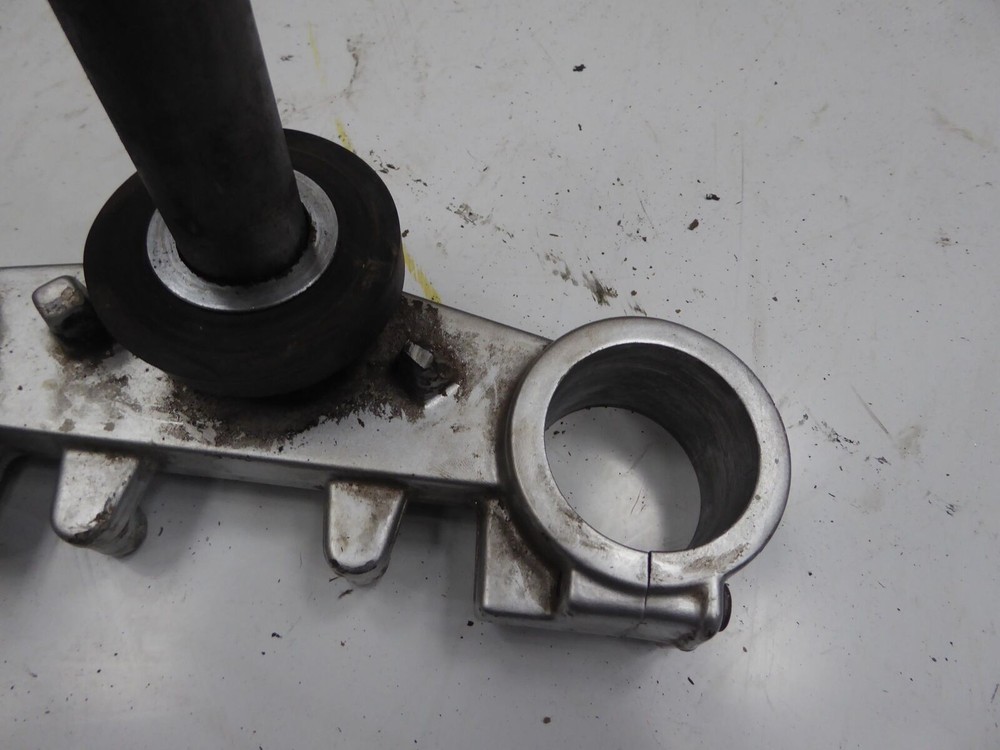 GENERIC TRIGGER SM50 2009 BOTTOM YOKE