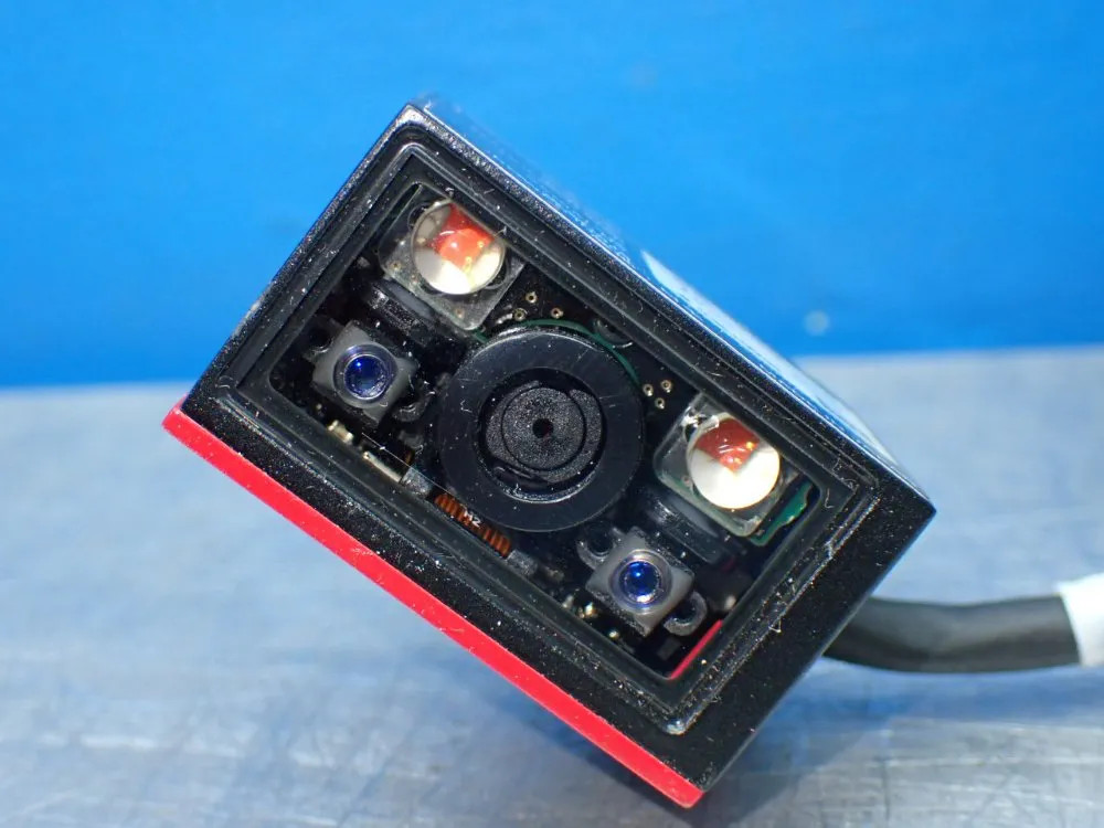 KEYENCE SR-700 ULTRA-COMPACT. FIXED TYPE CODE READER 12250240012