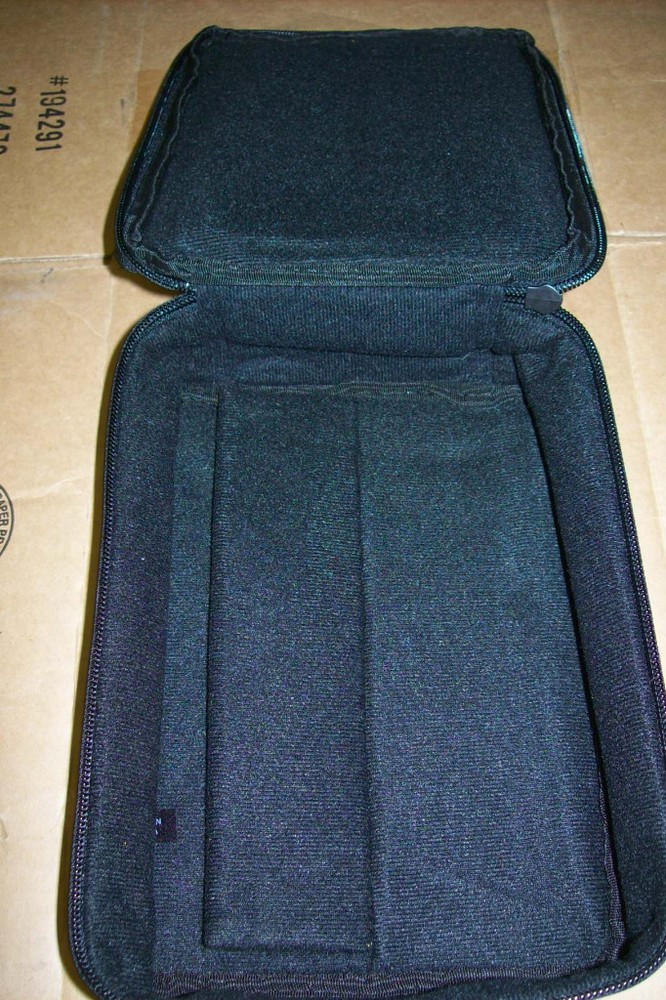 Creative N400 LEFT Portable Speaker - Black WITH CASE