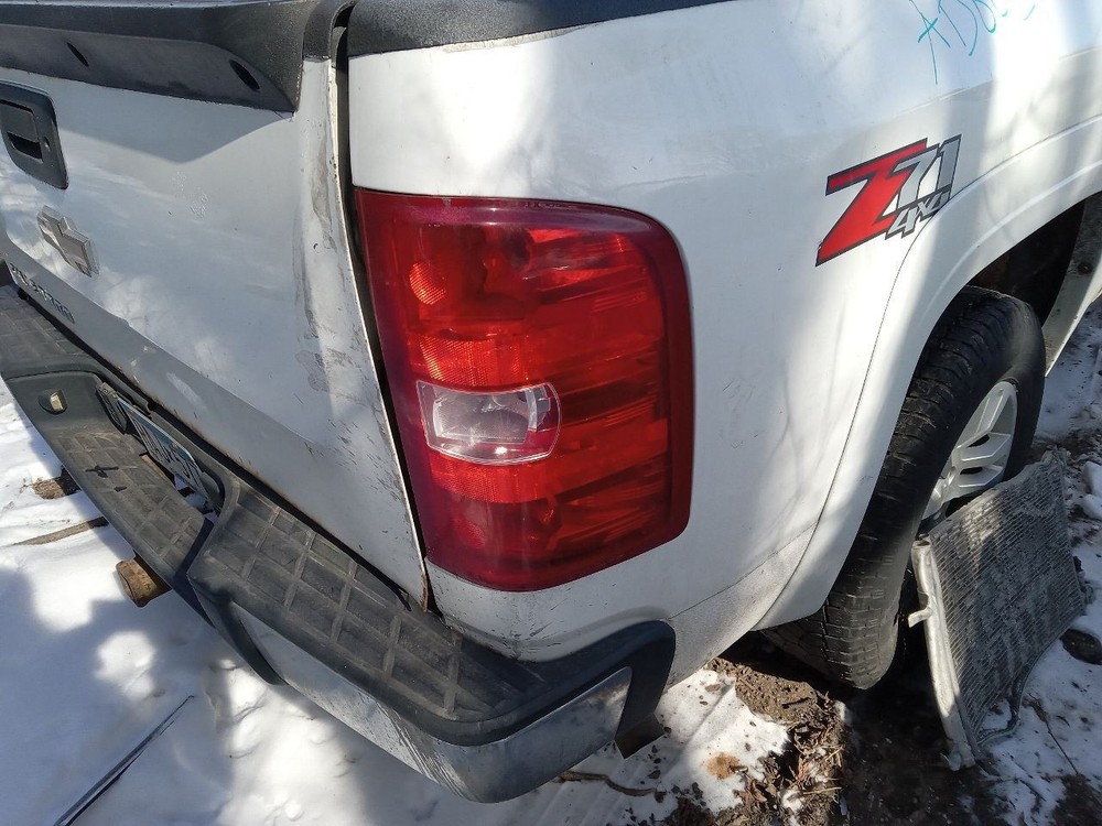 SILVRDO15 2008 High Mounted Stop Light 922679