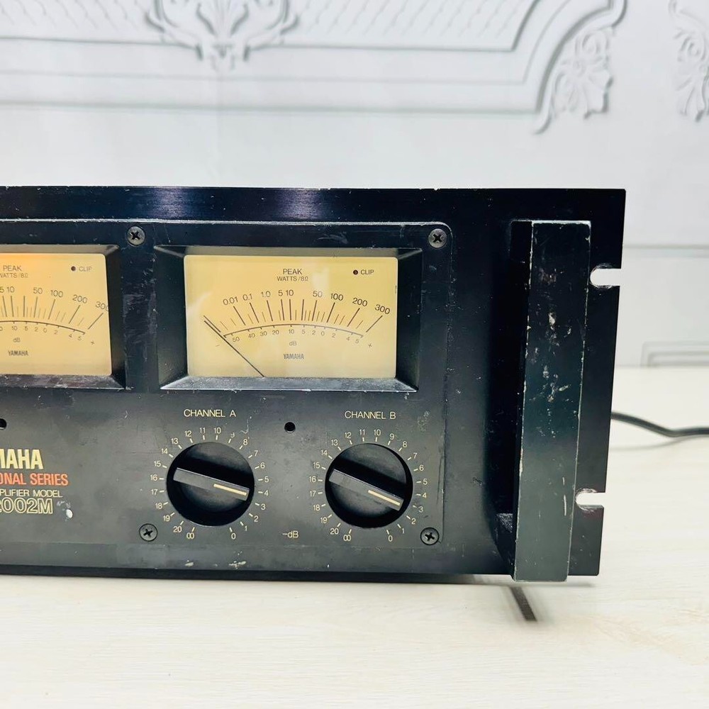 Yamaha PC2002M Professional Series Power Amplifier USED