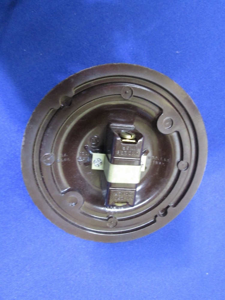 Vtg Round Brown Bakelite Art Deco 10 Amp Light Toggle Switch
