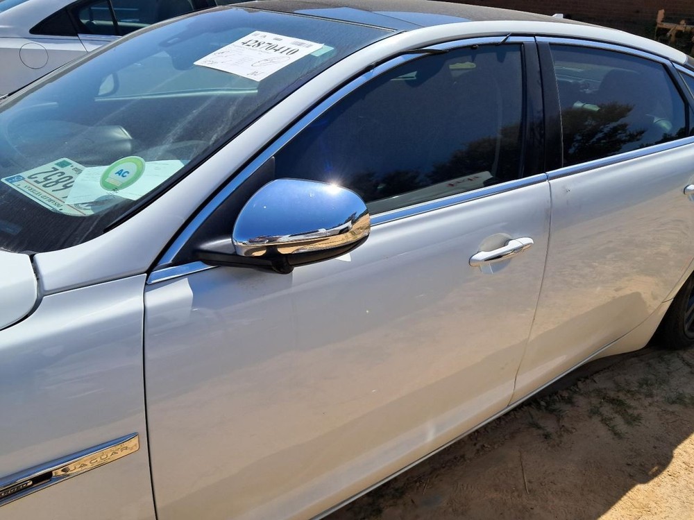 Fuse Box Engine Left Side Engine Compartment Fits 10-15 XJ 4786578