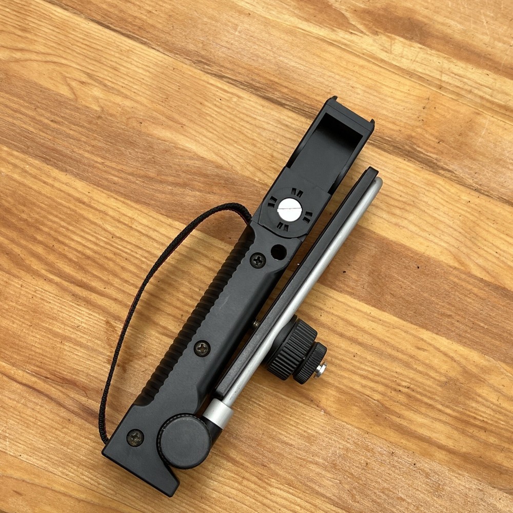 PhotoCo Quick Flip Professional Camera And Flash Bracket Made In Germany