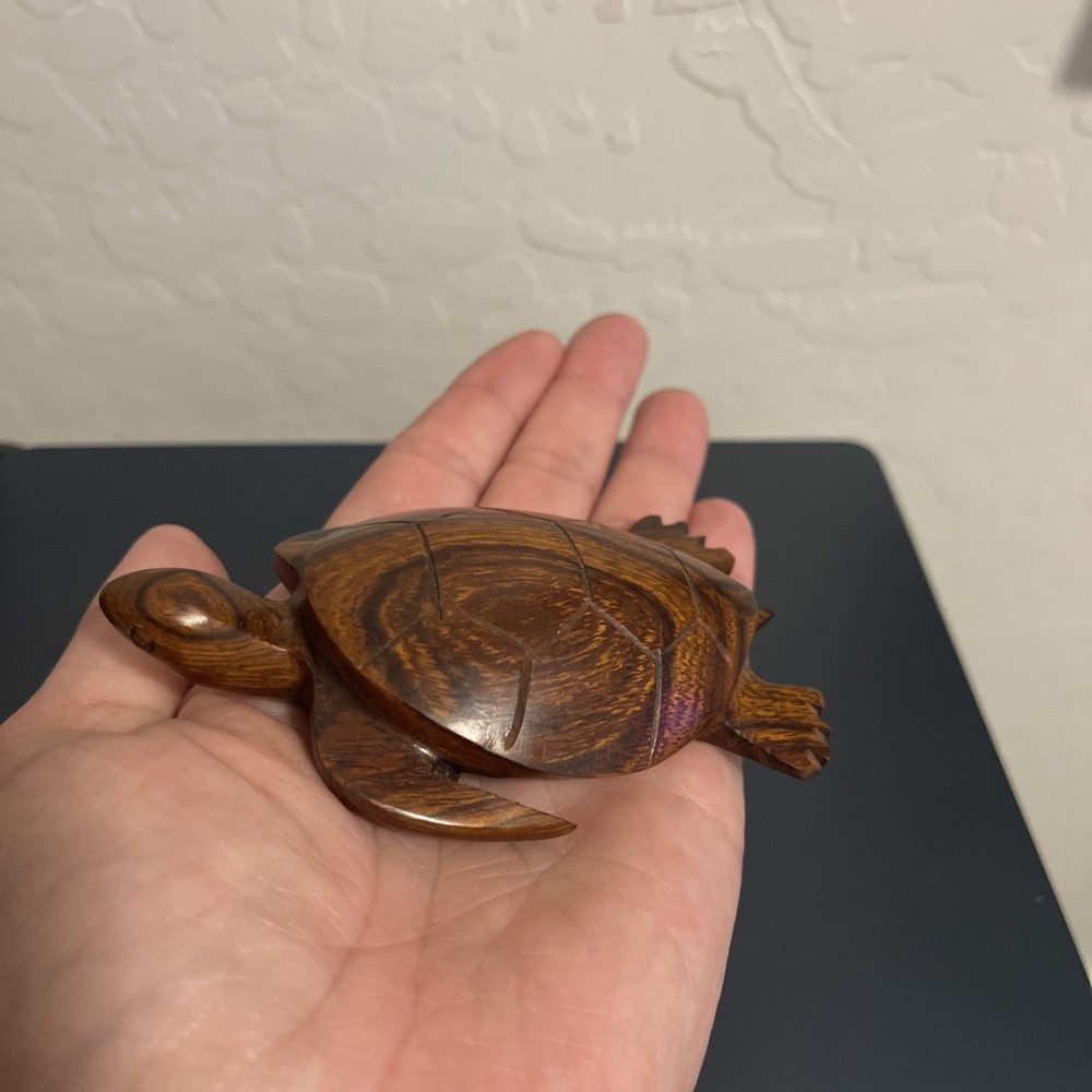 Ironwood Carved Turtle 4"