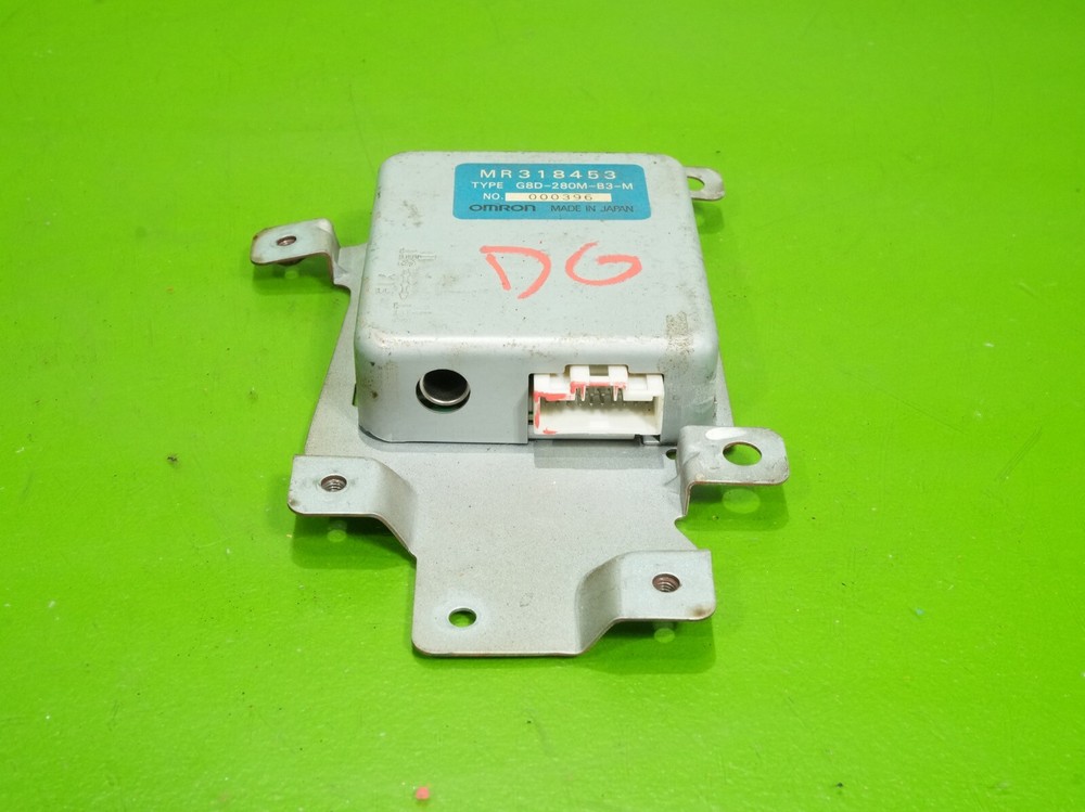 93-99 3000GT OEM MR318453 keyless entry computer control module