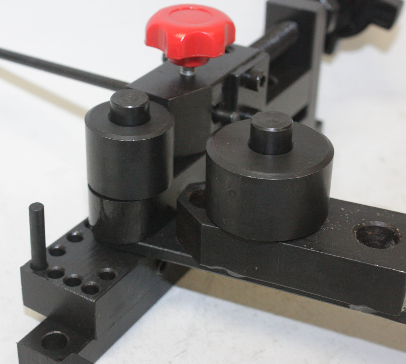 Manual Mounting Mini Universal Bending Bender Forms Wire, Flat Metal and Tubing