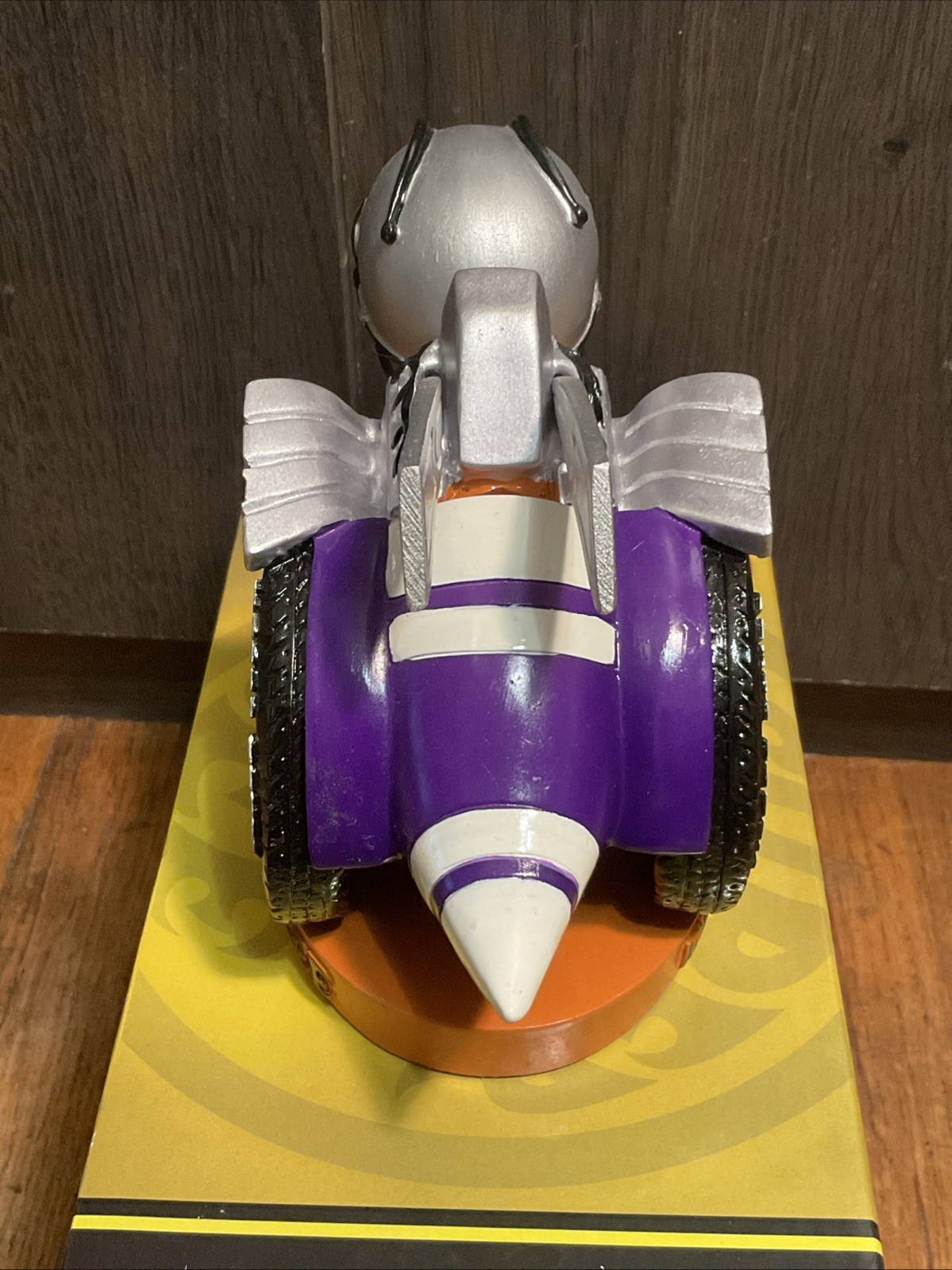 New Dodge Super Bee Bobblehead Purple Plum Bent Rod Garage Shaker Mopar