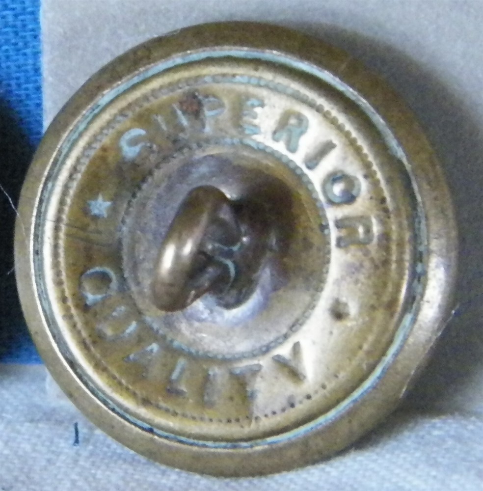 Bb AMERICAN HOTEL CORP. UNIFORM BUTTON Medium Gilt
