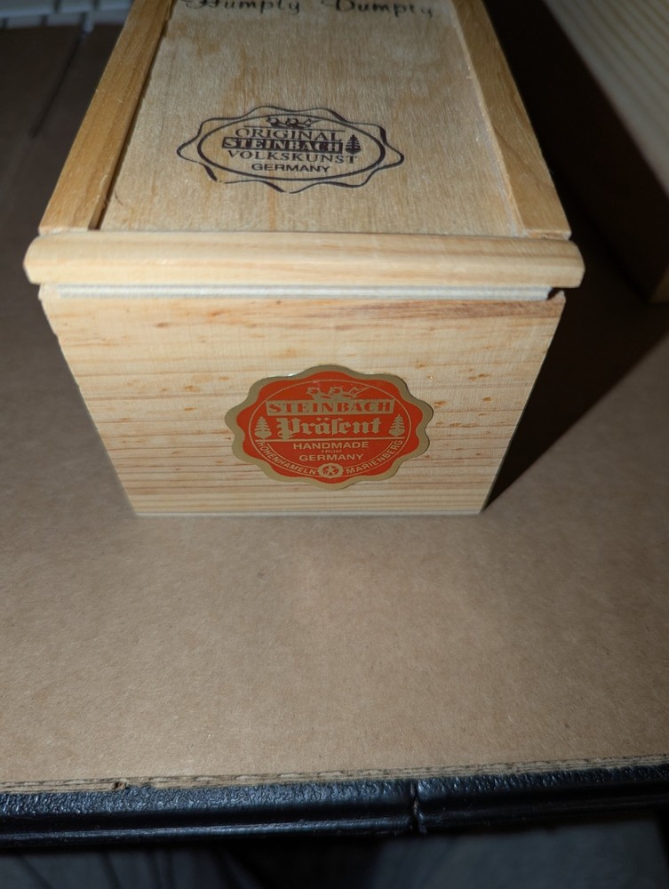 Rare Limited CREATOR 1999 Signed Steinbach - Humpty Dumpty - Mini Nutcracker