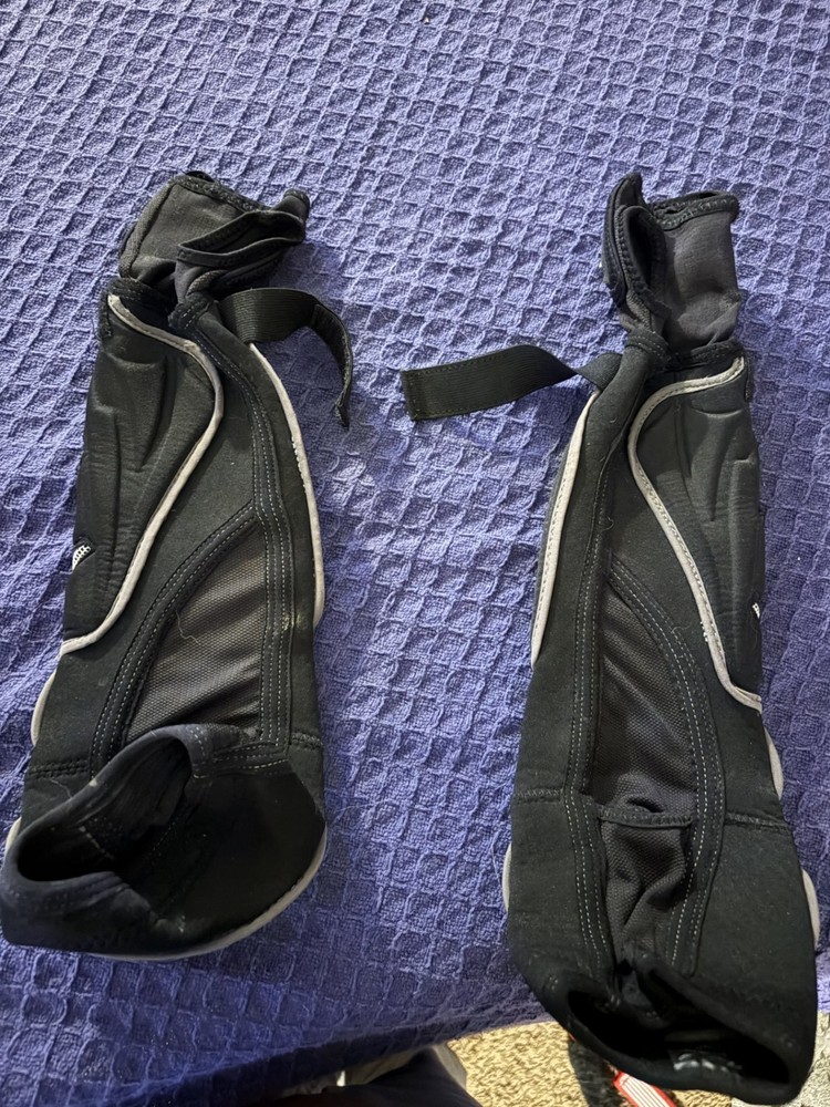 USED Dye C8 2008 08 Tournament Elbow Pads - Black - Medium