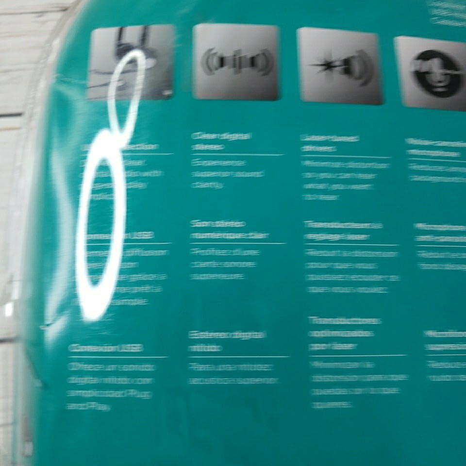 Logitech USB Wired Computer Headset w/Noise Canceling Microphone H390 New Open