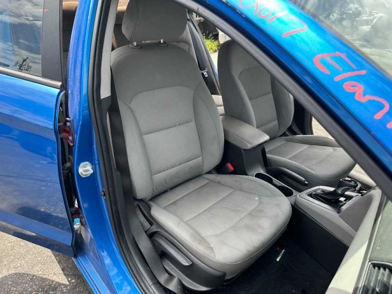 ELANTRA 2017 Transmission Shift Shifter Assy 870176