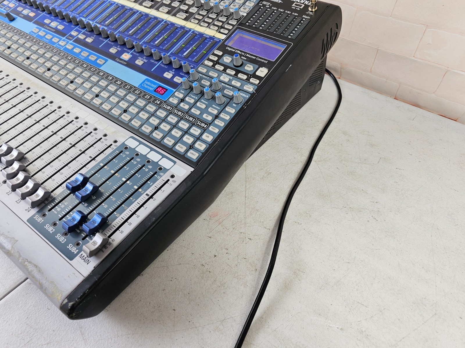 PreSonus StudioLive 24.4.2 24-Channel Digital Audio Mixer