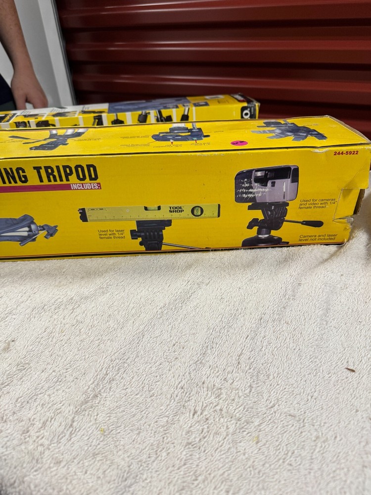 TOOL SHOP LEVEL ADJUSTING TRIPOD 49.5" - OPEN BOX!!!
