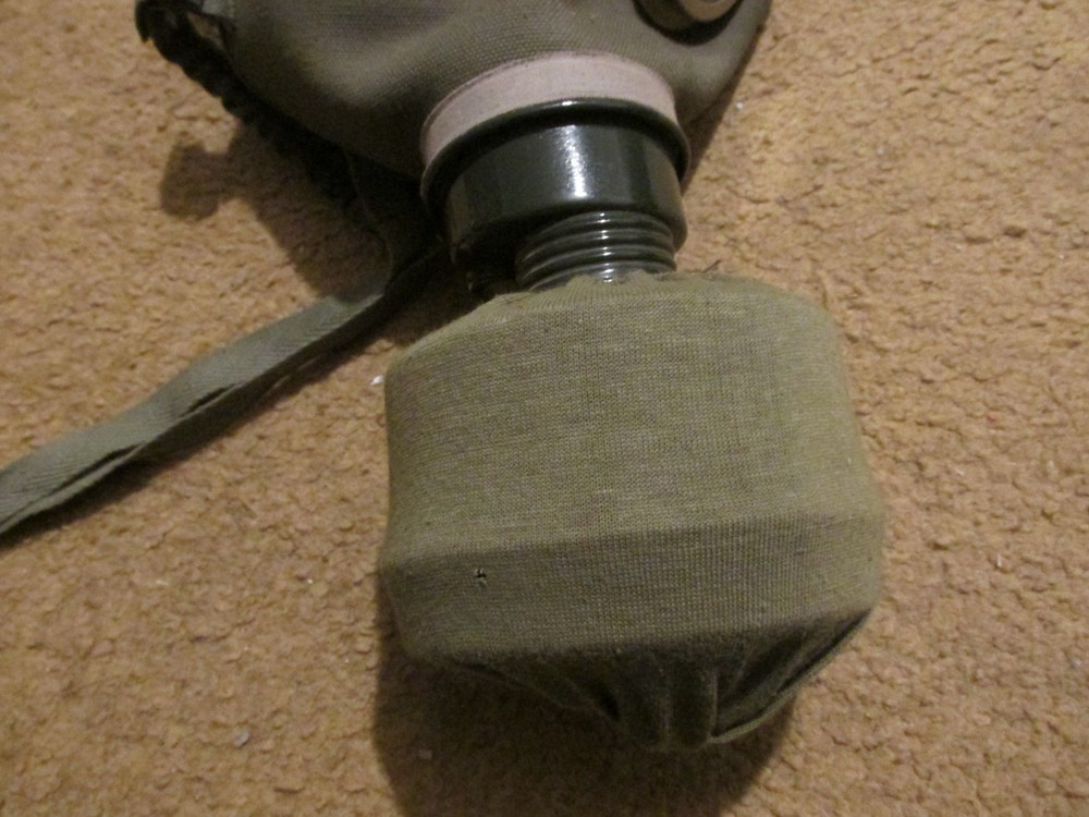 Hungarian cold war gas mask unissued