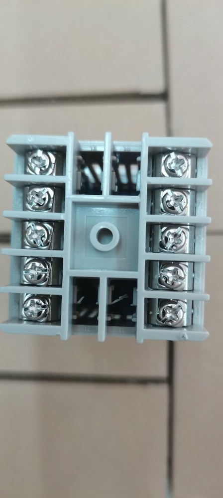 1PC NEW thermostat CN48-02