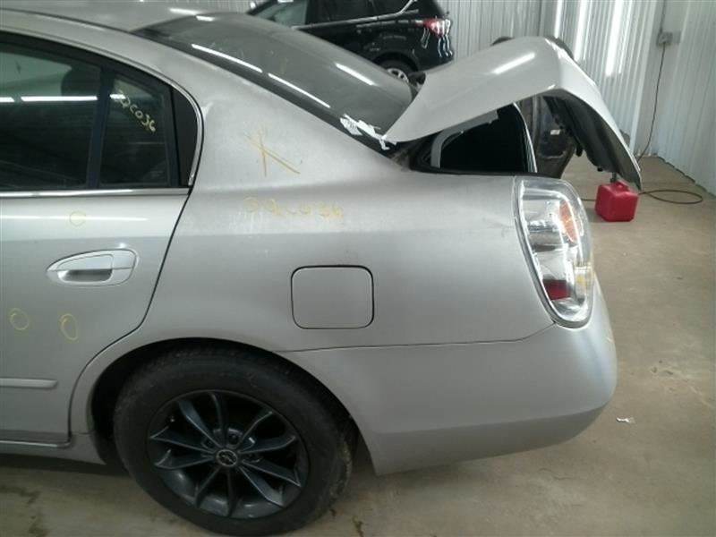 ALTIMA 2004 High Mounted Stop Light 104551475