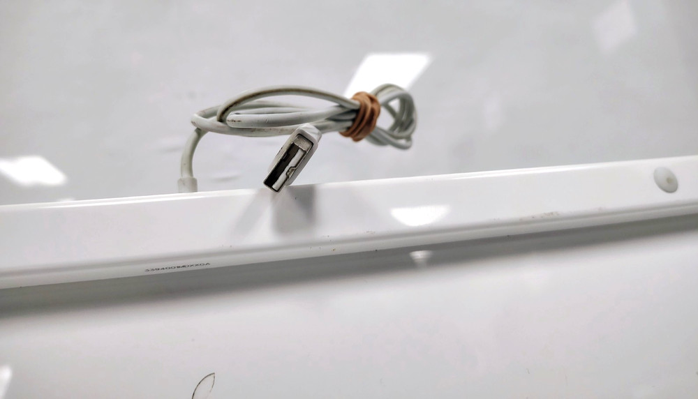 Apple A1243 Wired USB Keyboard Fully Functional