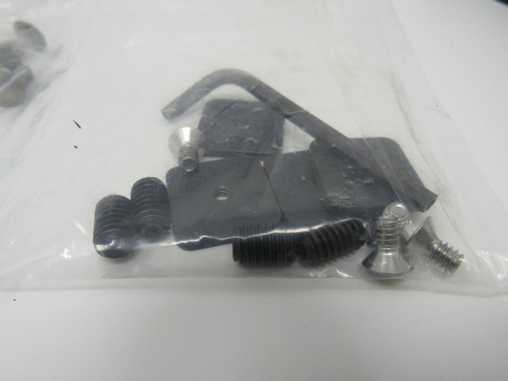 Chief Lateral Shift Bracket Mounting Accessory LSB100