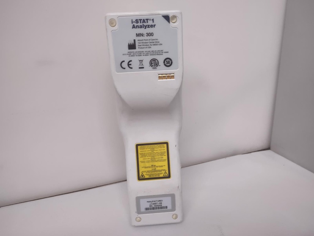 Abbott i-Stat 1 MN 300 Analyzer (NO BATTERIES)