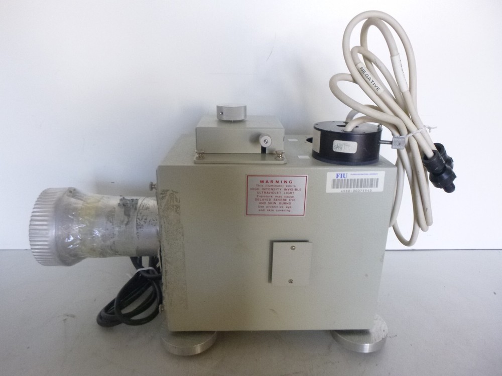 Oriel 7340 Motorized Dual Source Monochromator Illuminator