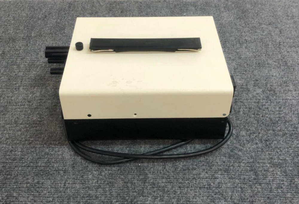 Aztec Teclite-T-150 Medical Light Source