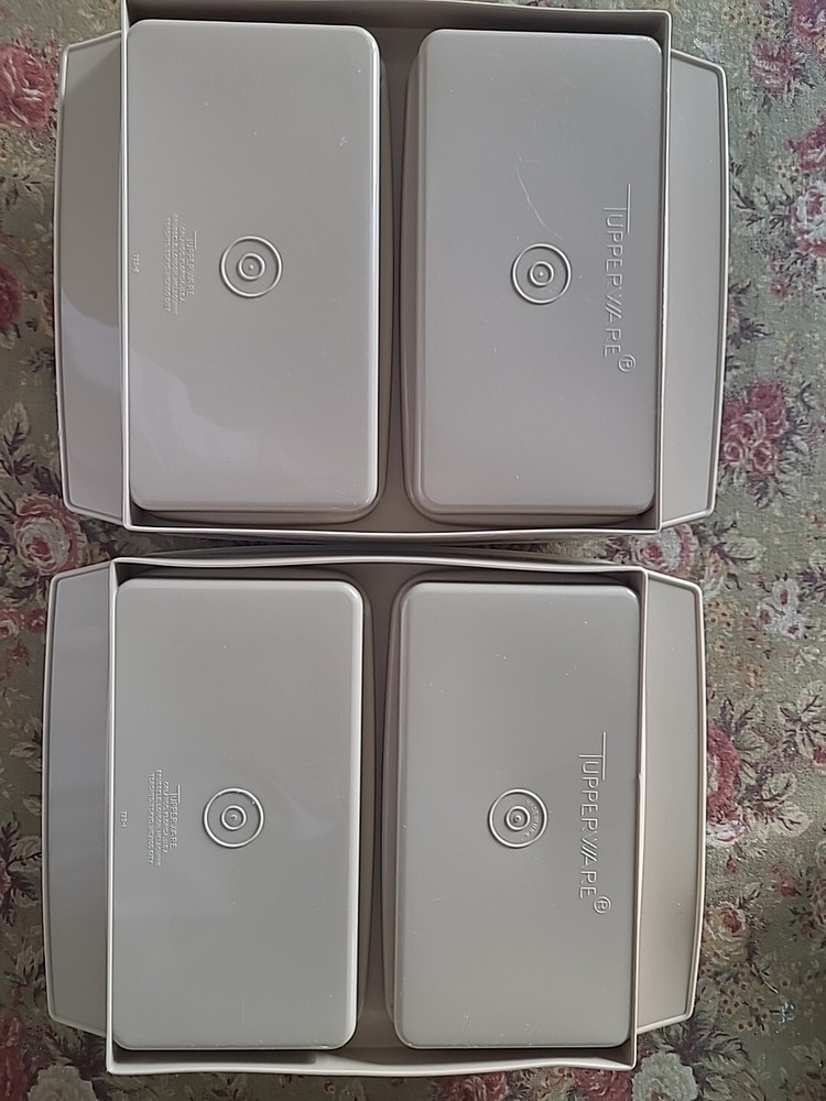 Tupperware Deviled Egg Keeper Taker 2 Trays
