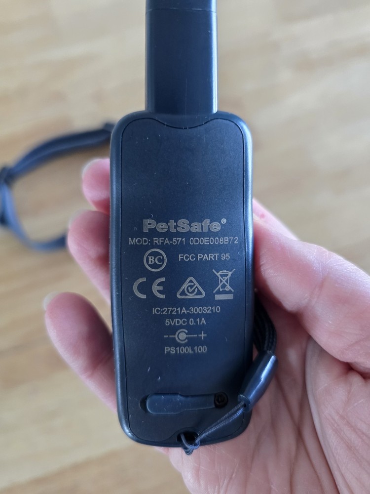Petsafe RFA-571 Trainer Remote Control RFA-572 Controller Collar No Charger