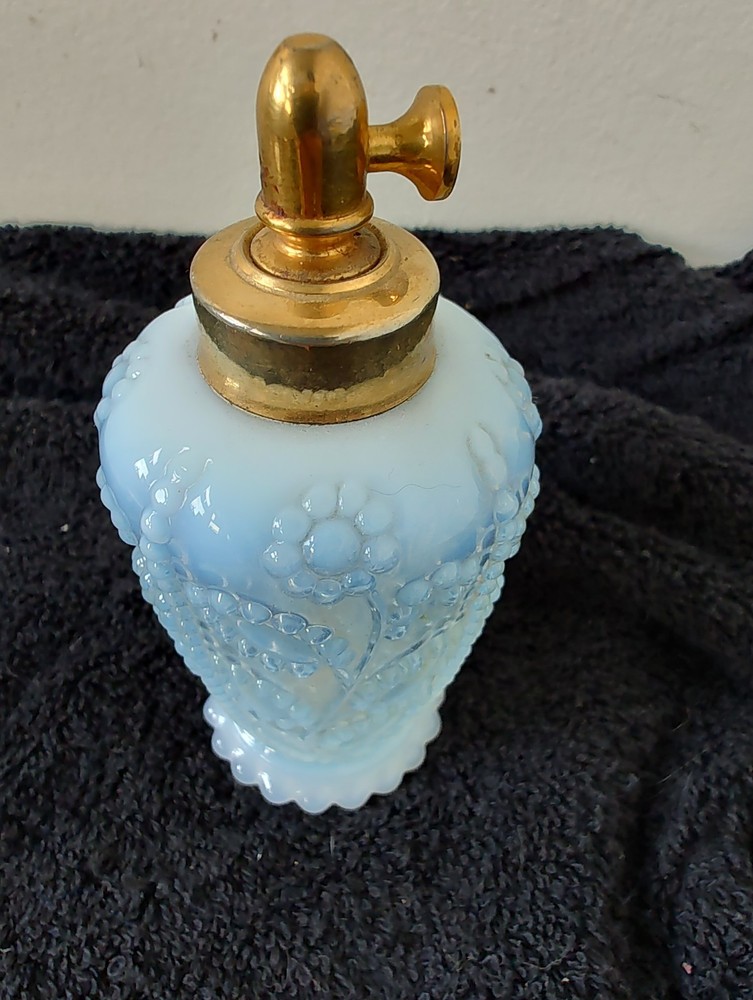 VTG Holmspray Devilbriss perfume 150/4 atomizer Chartley, Mass.