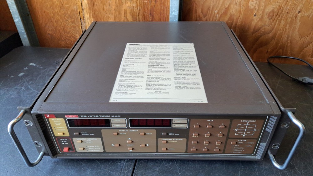 Keithley 228A Voltage / Current Source (SN/439171)